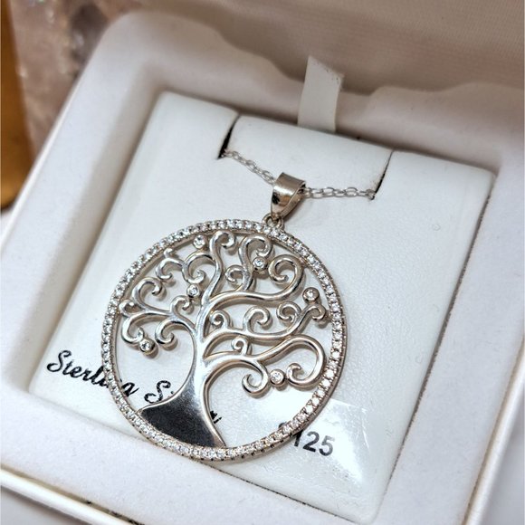 Tree of Life & CZ Sterling Silver Pendant & 18" Chain - Picture 8 of 8